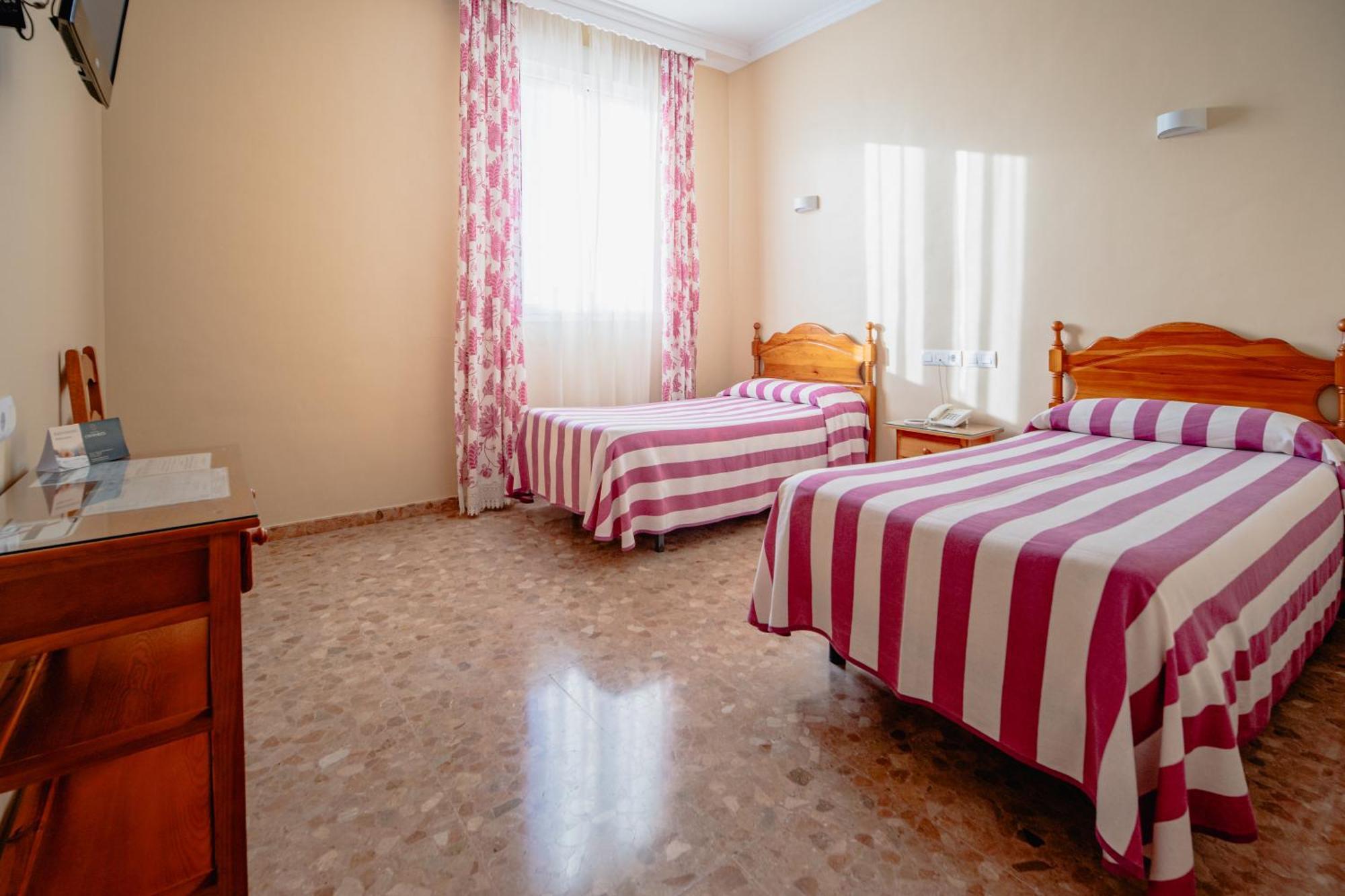 Hotel Chamizo El Arahal Extérieur photo